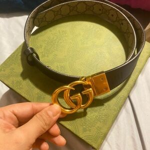 Gucci Tan Belt with Gold GG Buckle reversible from black to monogram